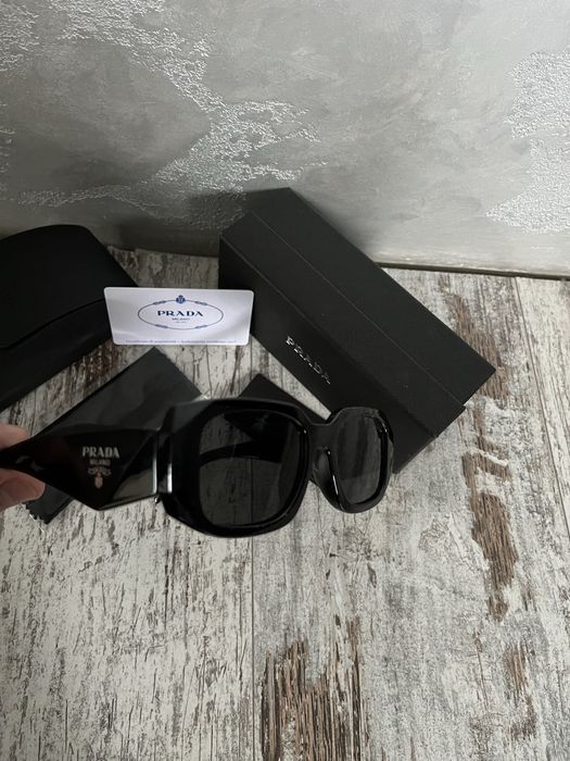 Сонцезахисні Окуляри Prada
