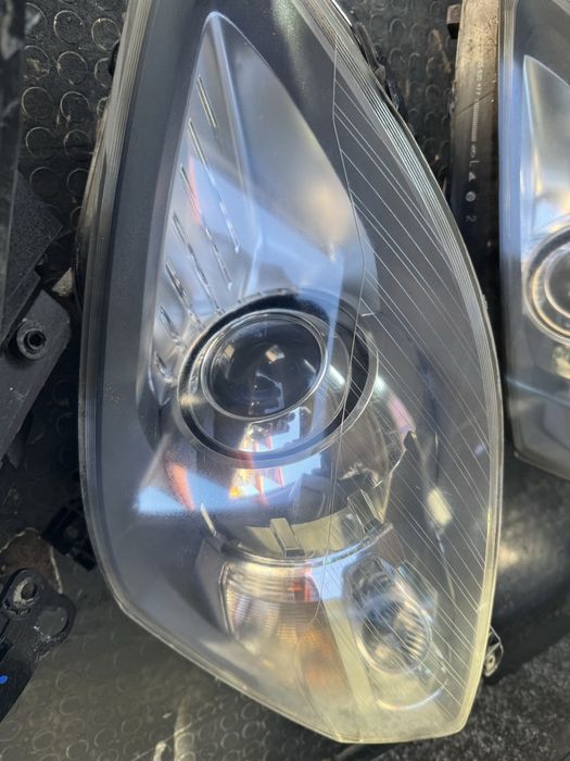 Фари zafira b ксенон