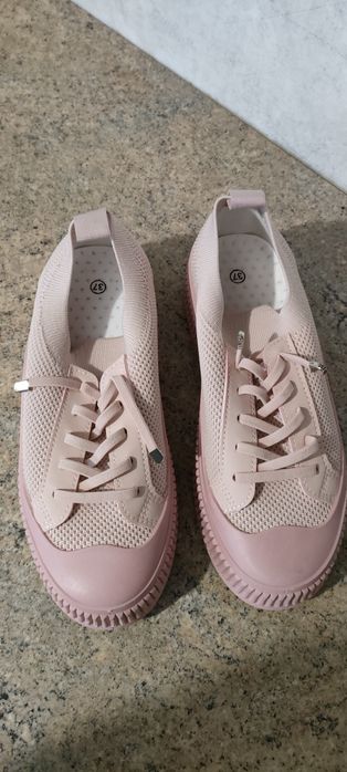 Tenisówki damskie r. 37/ 24 cm