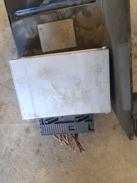 Wzmacniacz anteny bmw e65