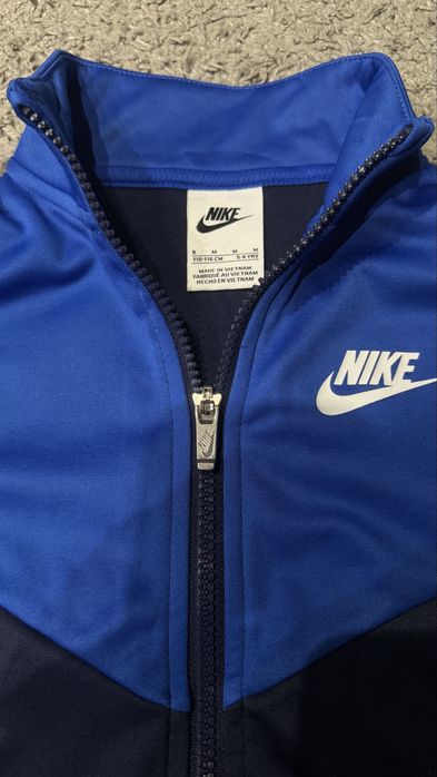 Продам костюм оригинал