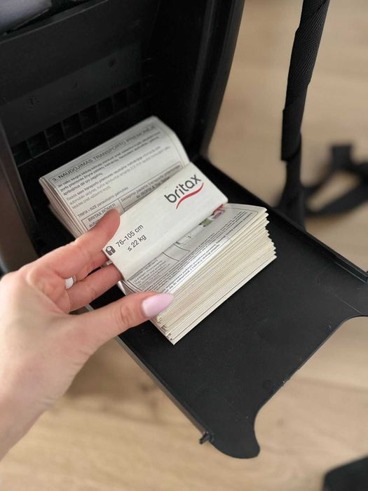 Продам своє автокрісло Britax-Romer Trifix2 i-Size