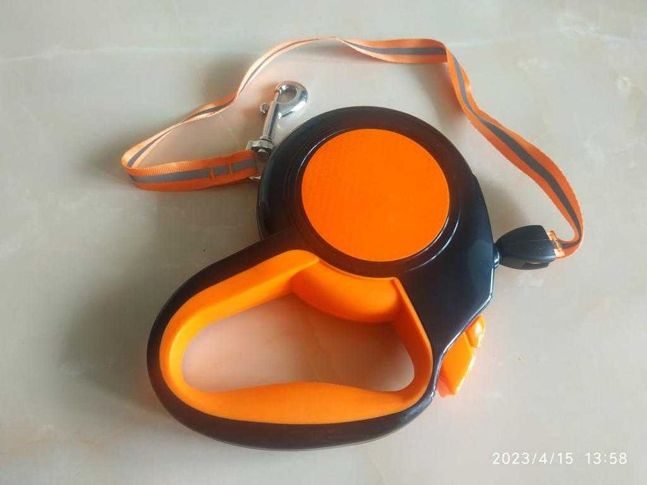 Поводок -рулетка с рефлекторной лентой