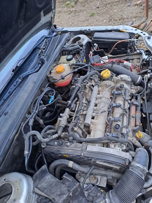 Мотор двигун Z19DTH Opel Vectra C Astra H Zafira B Signum