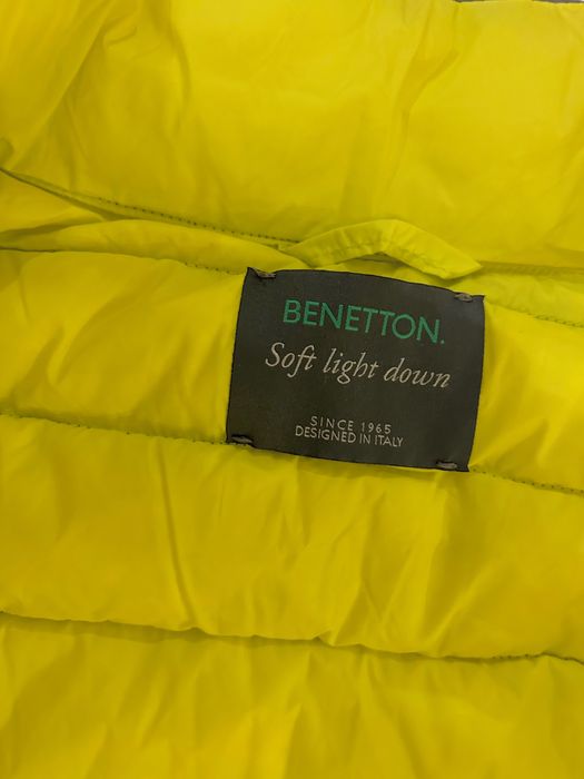 пуховик Benetton надлегкий, новий