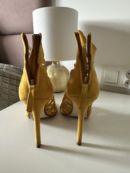 Buty Zara rozmiar 36 i 37