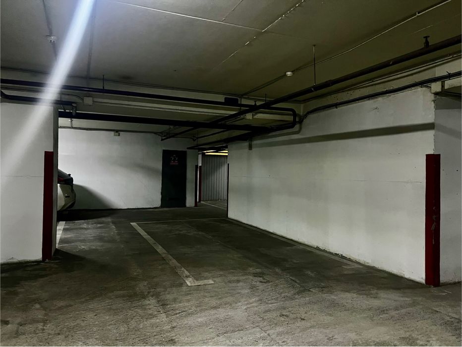 Оренда паркінгу БЦ Олімпійський, вул. Велика Васильківська, 72