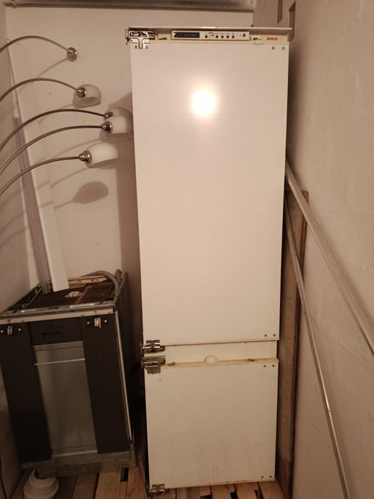 Lodówka do zabudowy wysoka BOSCH