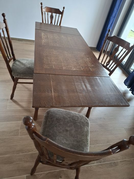 Stół dębowy + 4 krzesła