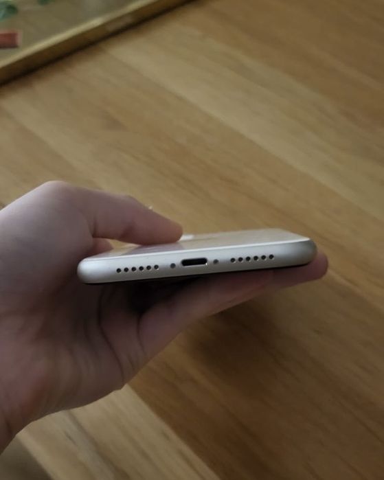 iPhone 11 64 gb stan praktycznie idealny