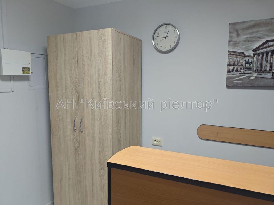 Оренда фасадного офісу на Подолі, вул. Оболонська 47. м.Тараса Шевченк