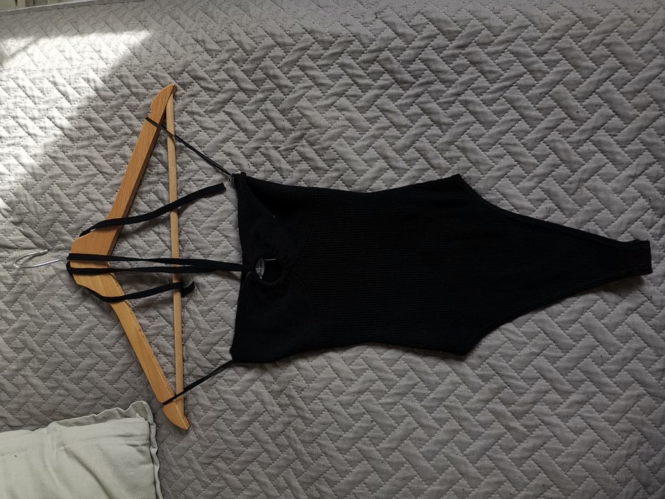 Czarne body prążkowane