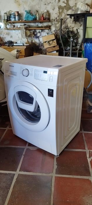 Máquina de lavar roupa Samsung