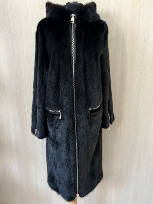 Шуба норкова з капюшоном