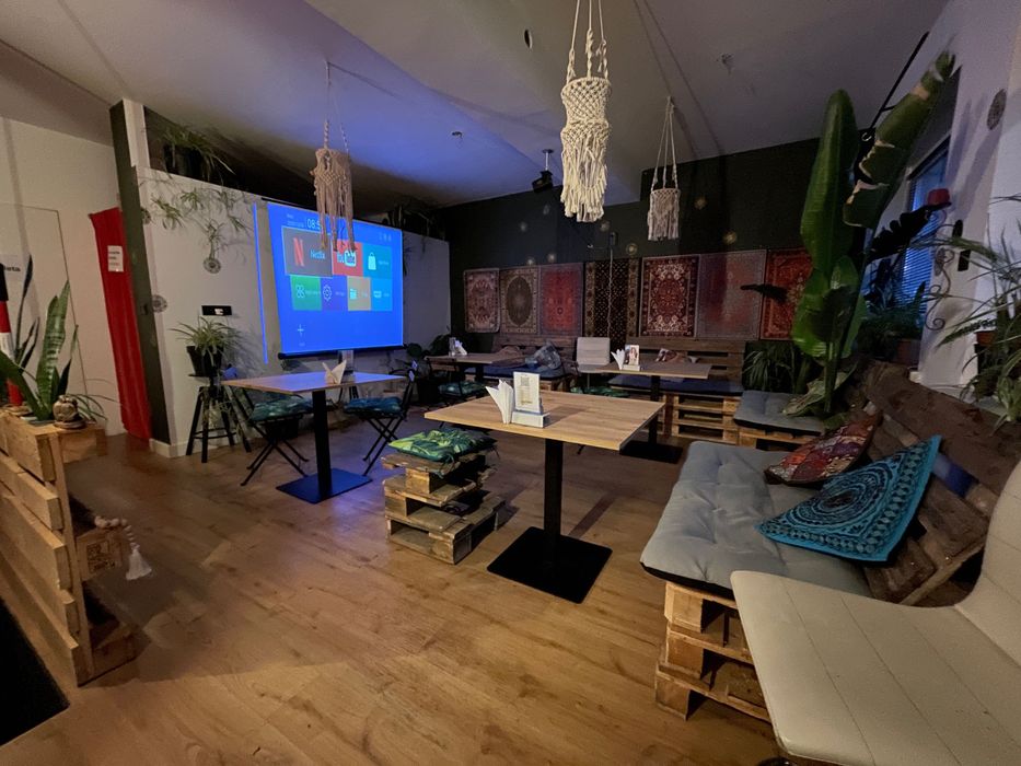 Sala w knajpie do wynajęcia na święta, imprezy, noc, doba