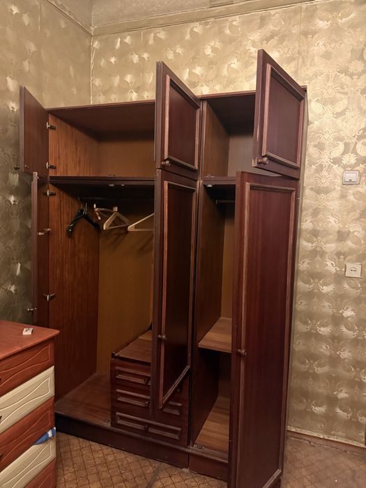 Продам Шкаф для вещей