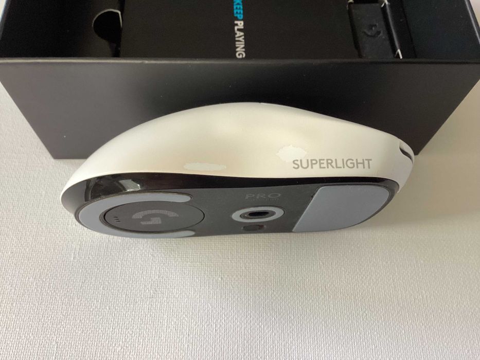 Logitech PRO X Superlight myszka