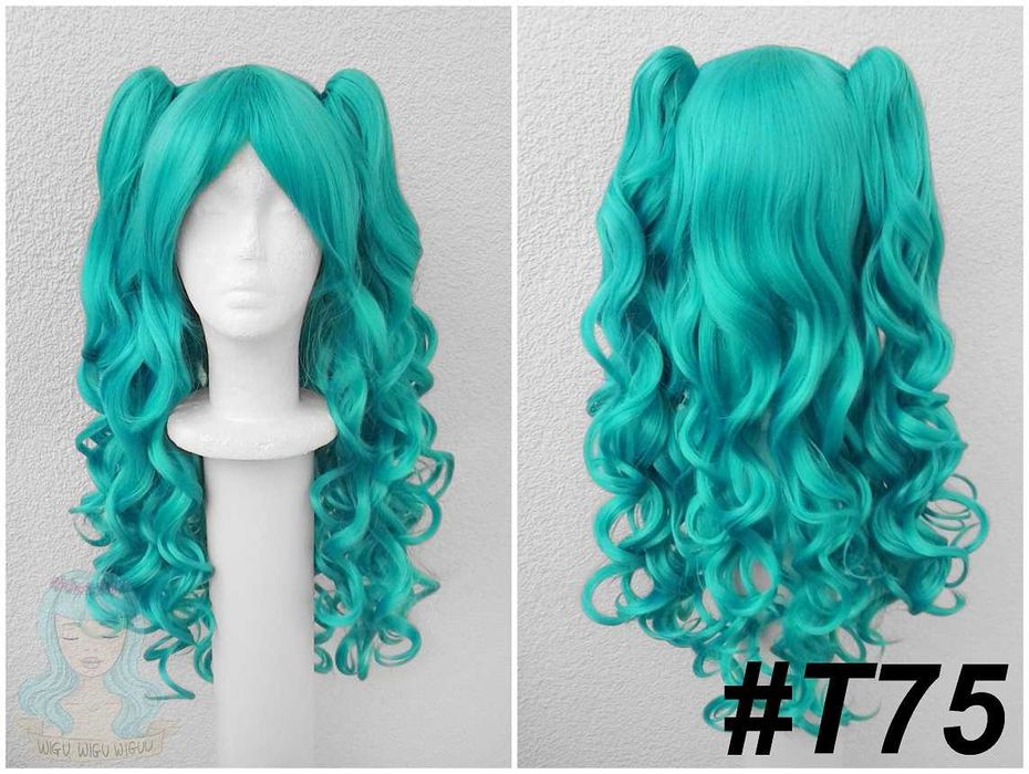Turkusowa długa peruka z grzywką lokowana z kitkami Miku cosplay wig turkusowy na konwent Halloween zabawę przebranie kostium karnawał sylwestra
