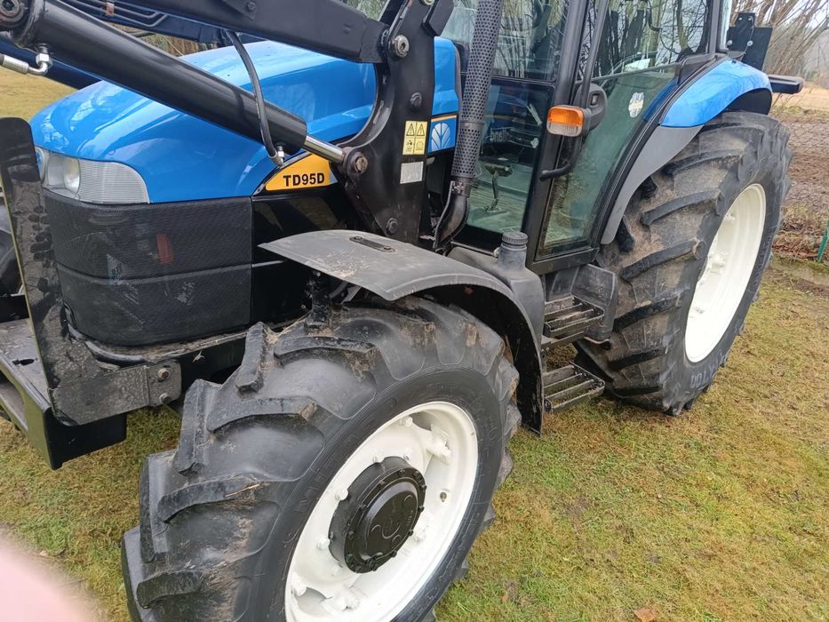 Ciągnik rolniczy New Holland