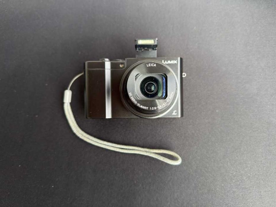 Aparat Kompaktowy Panasonic DMC-TZ100 Lumix + oryginalna ładowarka + etui + karta sd 64gb