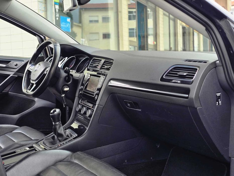 VOLKSWAGEN GOLF VII 1.6TDI 110CV "LOOK GTI"