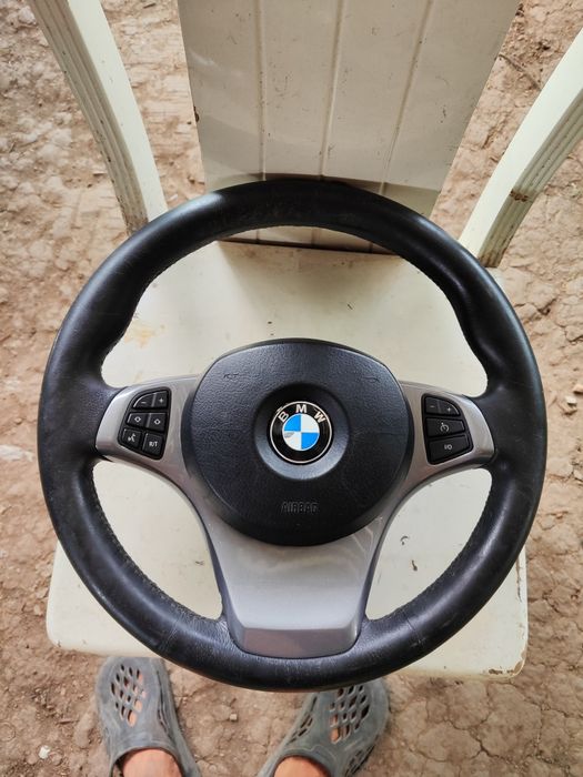 Продаи Руль бмв х 3