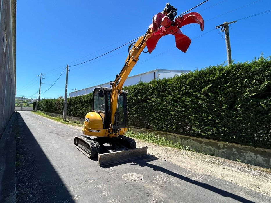 JCB Giratória 8035 ZTS