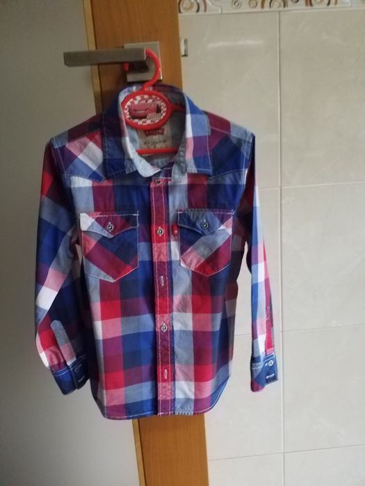 Camisas como novas