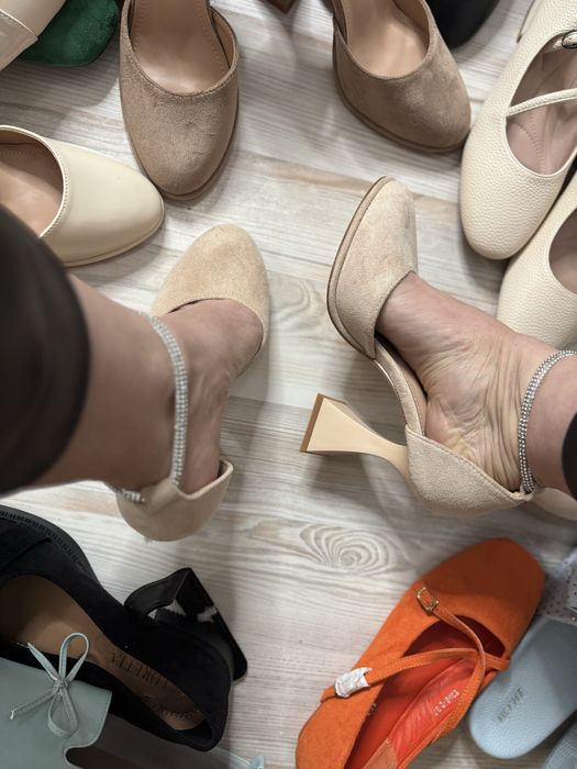 Босоножки, мюли, туфли женские