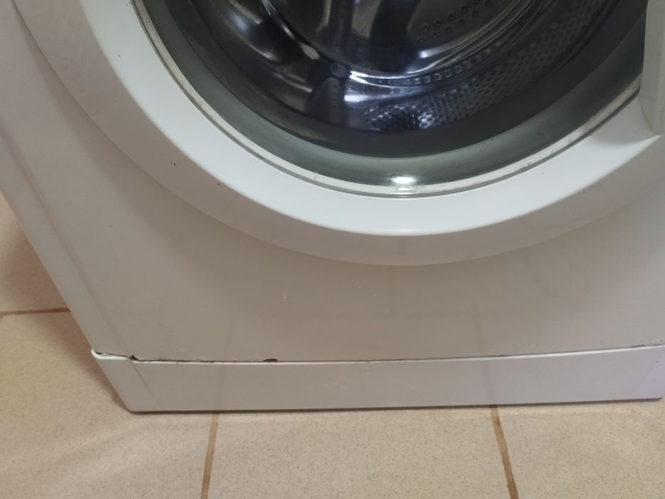 Пральна машина Indesit IWSC 4085 — б/в, робоча