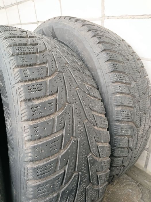 Шини 215.60.16 продам