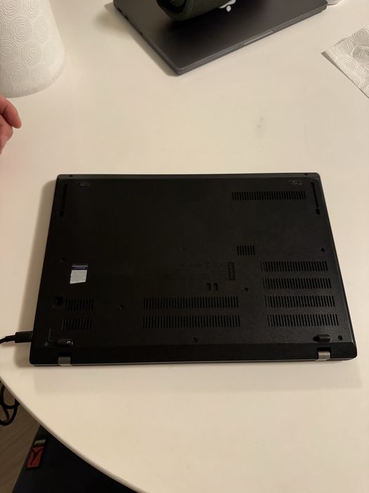 Laptop lenoo L480 intel i7 16 ram ssd 500gb