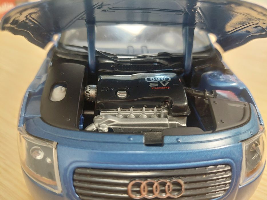 Vendo Miniaturas Audi TT  Coupe e Cabrio