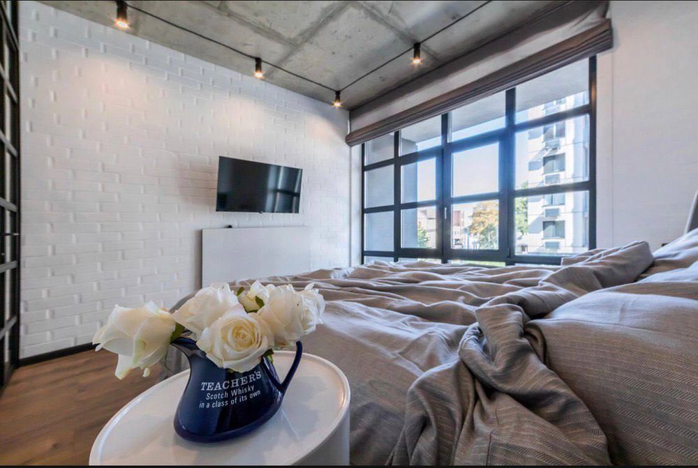 Дизайнерська  ЖК ! 044" , Кирилівська 37А. .метро Поштова Площа