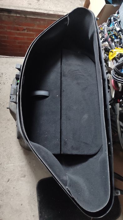 Передні карита  Lucid