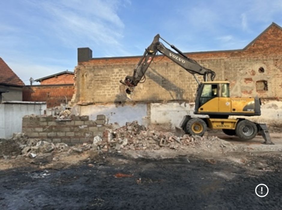 Uslugi koparka roboty ziemne wyburzenia