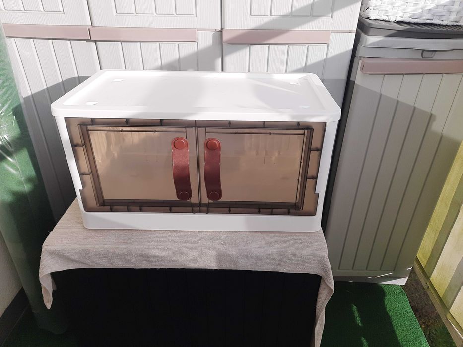 Plastikowy pojemnik magazynowy balkon łazienka