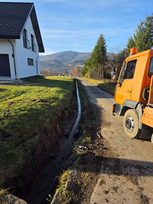 Usługi koparką 2,5t,wiertnica,Transport mat.sypkich,montaż ogrodzeń