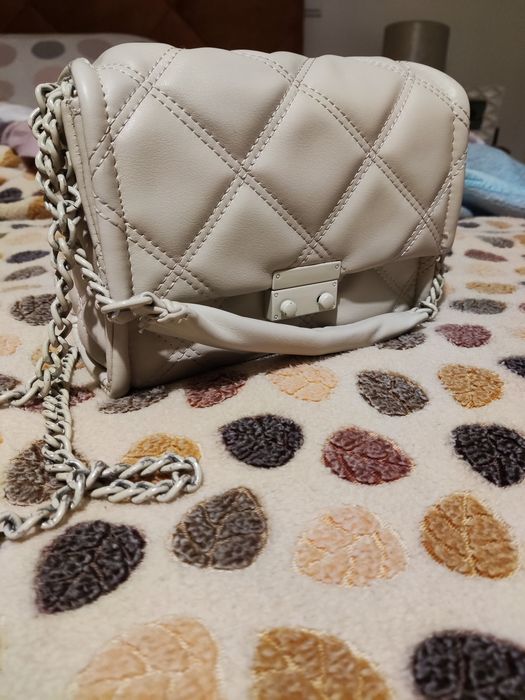 Bolsa Stradivarius