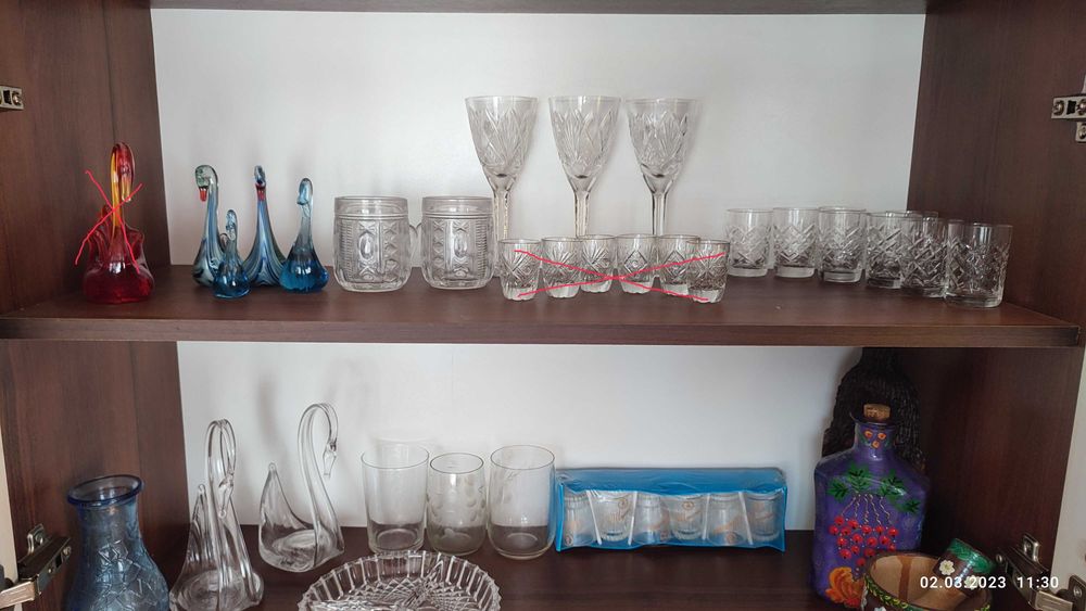 Посуд тарілки чашки блюда