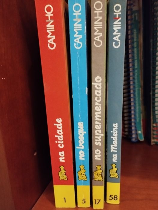 4 livros da coleção "Uma Aventura"