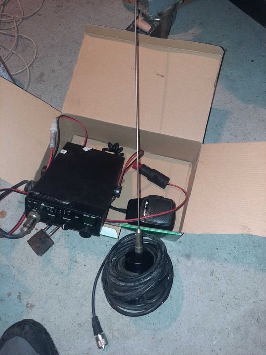 Cb radia Midland 1000 z antena