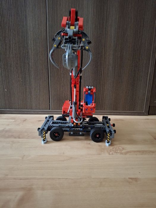Lego Technic Dźwig z chwytakiem
