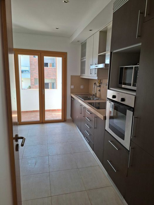 Apartamento T2 em Gambelas Faro