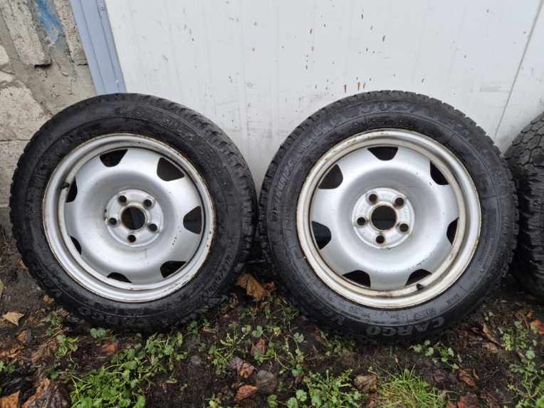 Koła 215/60/17C  VW Multivan  T5 T6 wielosezon goodyear