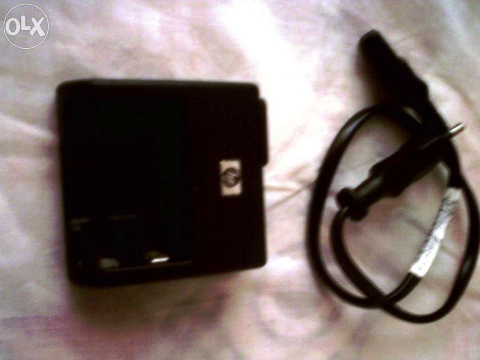 Carregador de pilhas AA HP