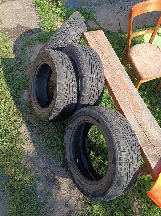 Зимняя резина Nokian Nordman 195 60 R15 ,7-8 мм протектор