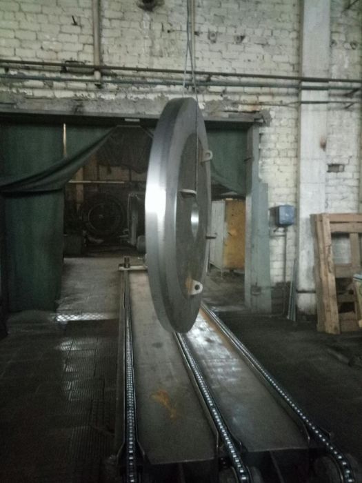 Продам валы до 5000мм,фланцы до 3200мм нестандартного оборудования