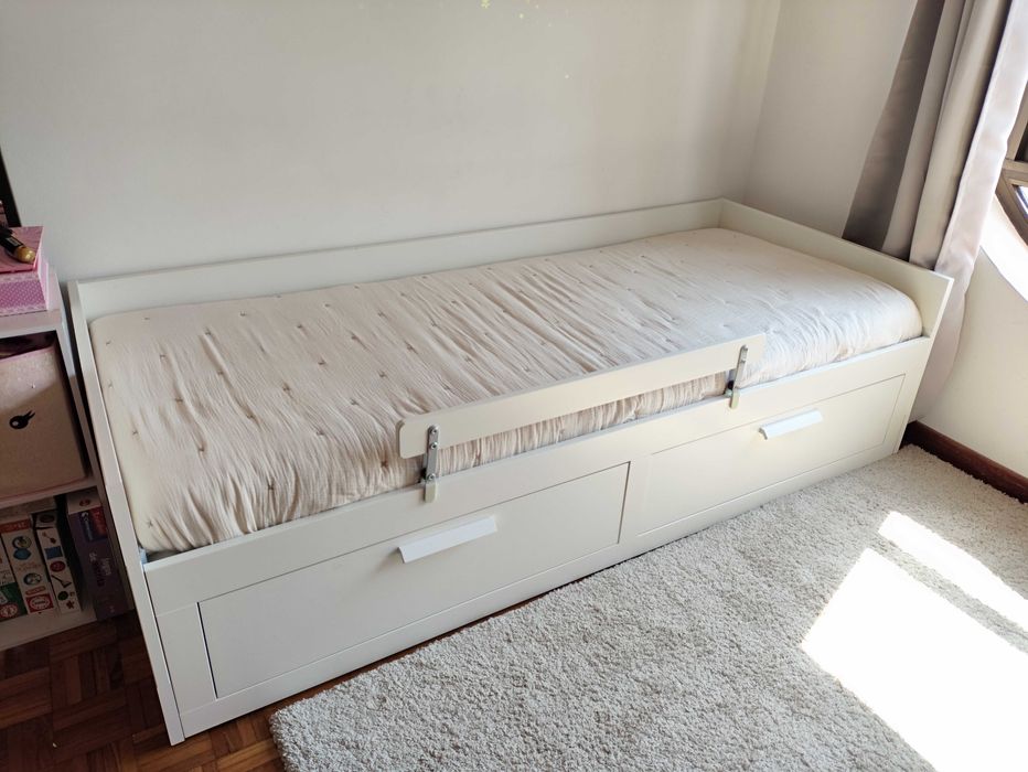 BRIMNES cama individual/dupla com 2 gavetas