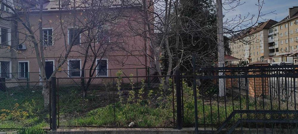 Частина будівлі 504,5 м2, Тлумач, вул. Кармелюка, 1